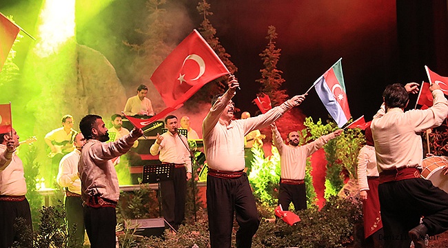 Pamukkale Belediyesi'nden 29 Ekim'e özel gösteri