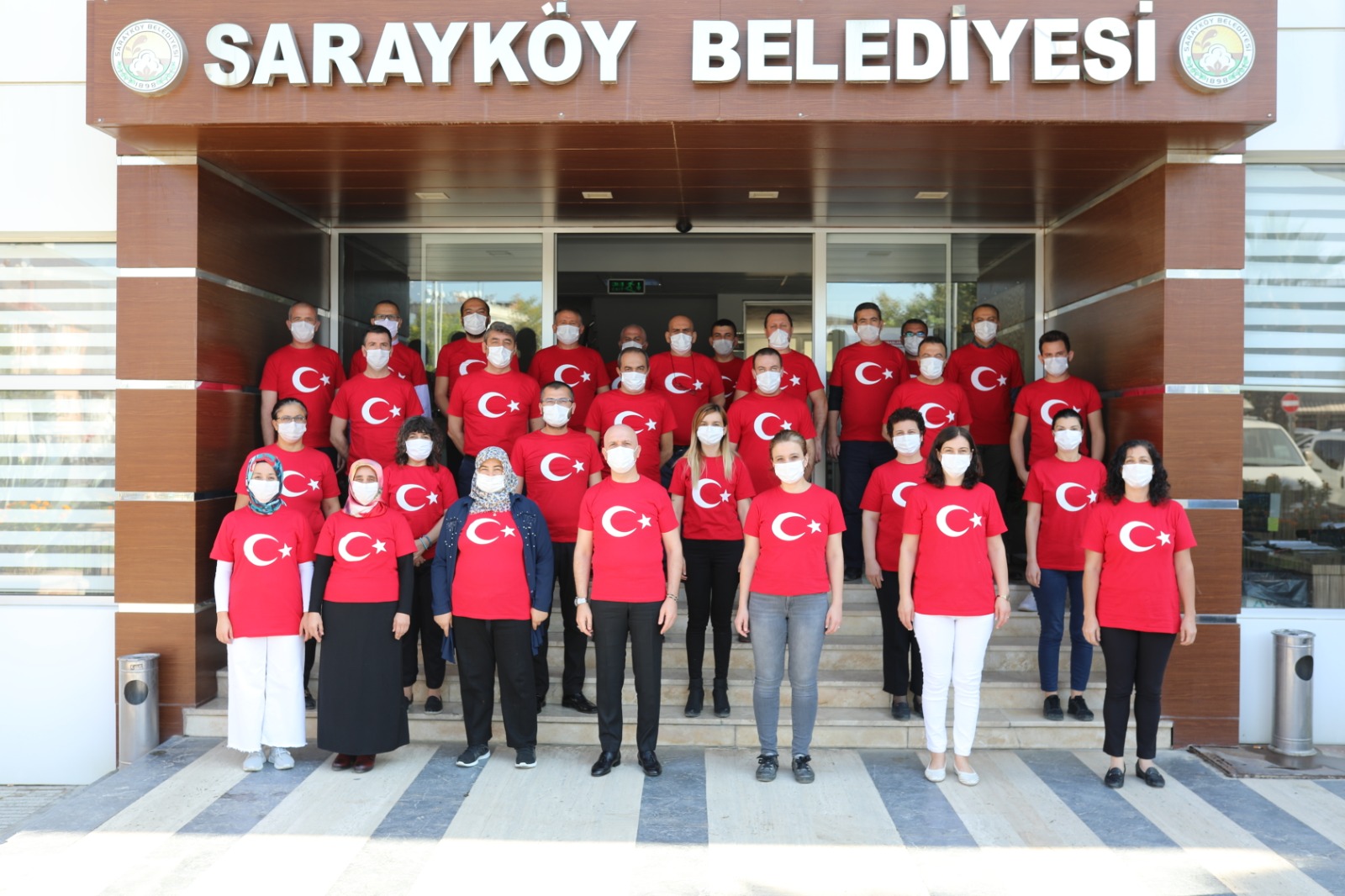 Sarayköy Belediyesi’nde ay yıldızlı mesai