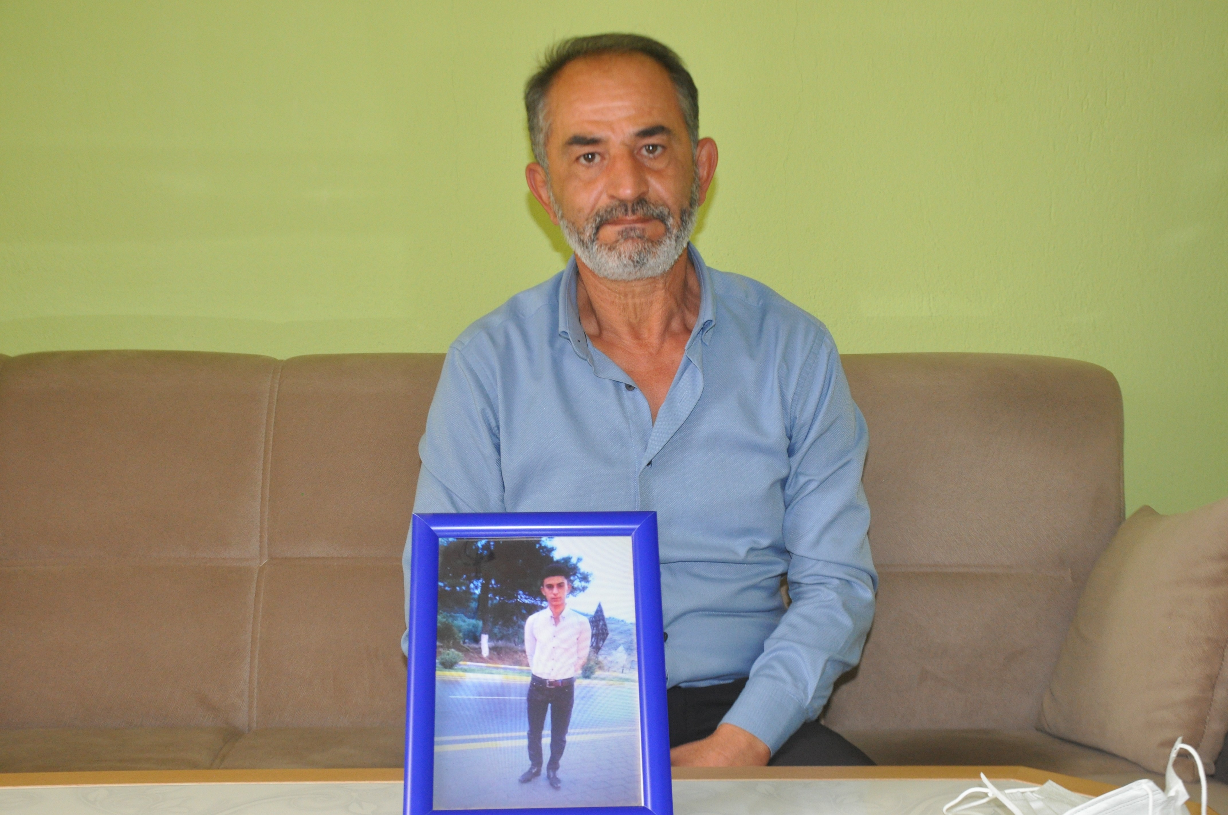 Oğlu görmüyor, yürüyemiyor, konuşamıyor...