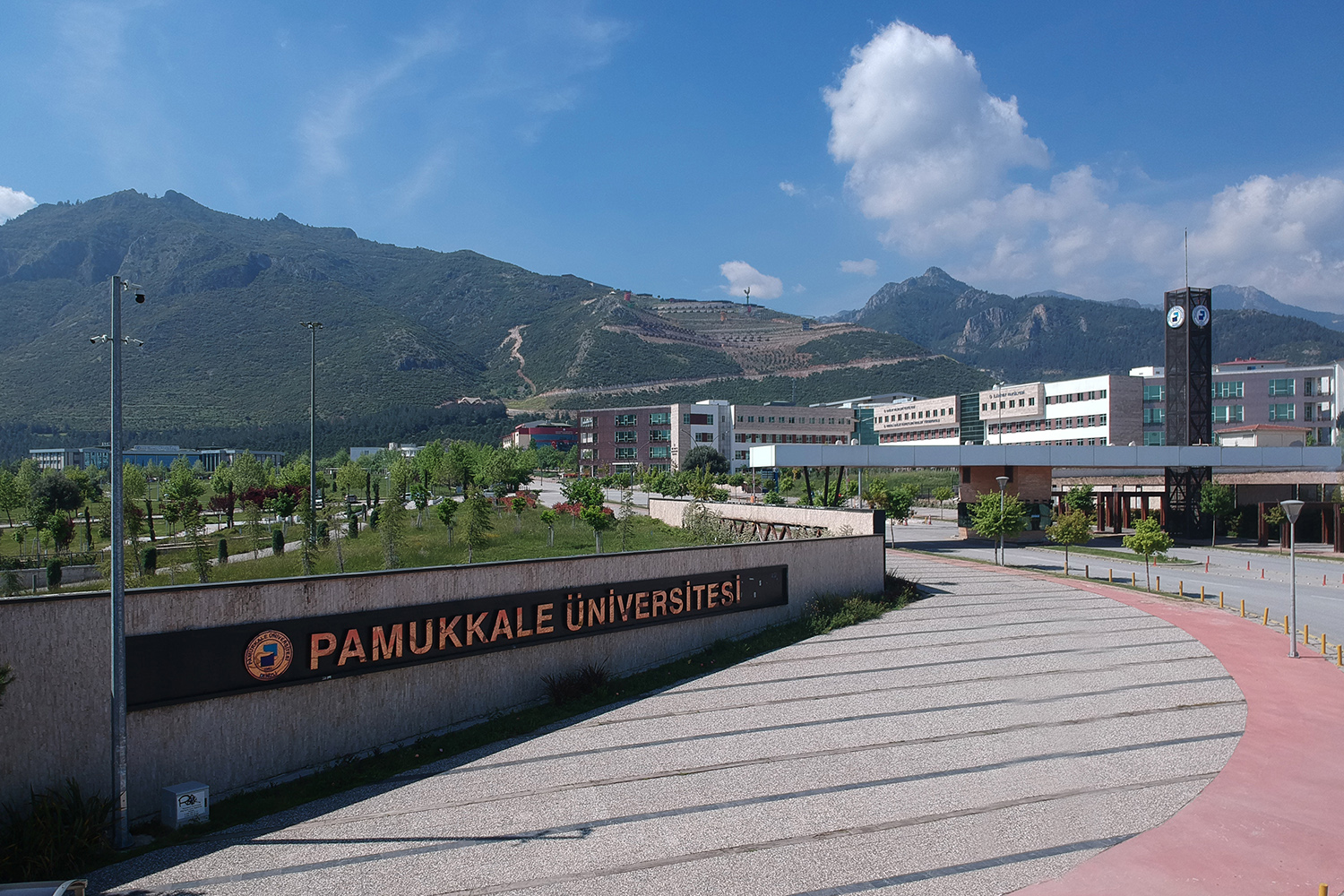 PAÜ’lü 6 Akademisyen “Dünyanın En Etkili Bilim İnsanları” Listesinde