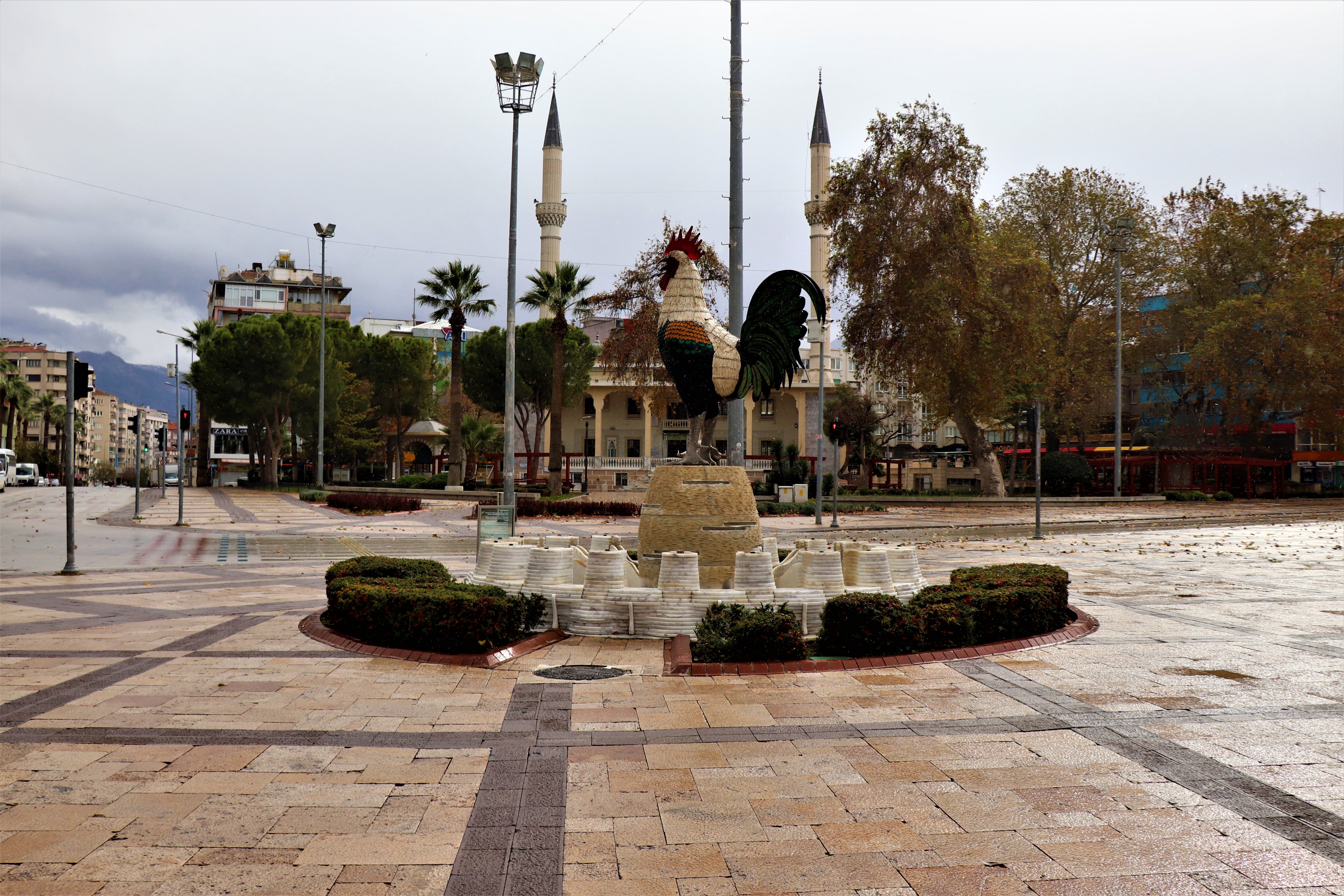 Denizli sokakları bom boş kaldı