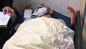 Ben boksörüm dedi gazetecinin burnunu kırdı