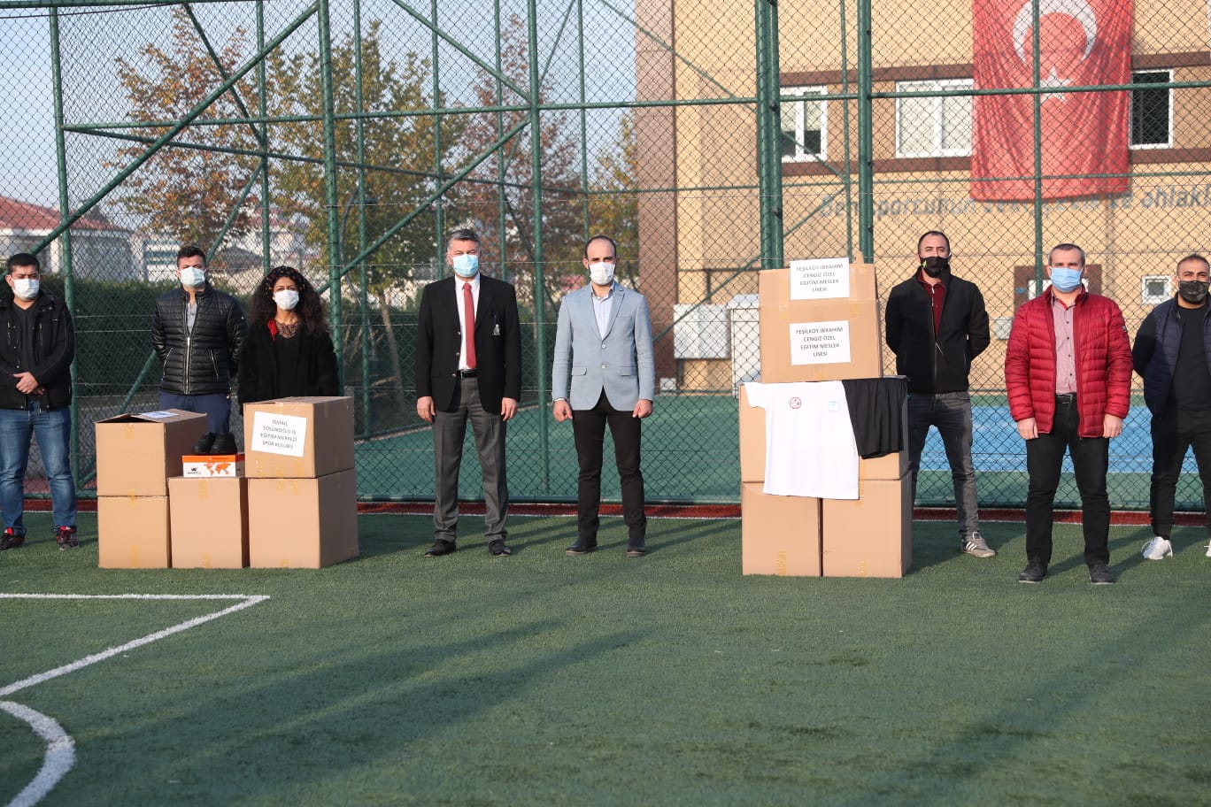 Merkezefendi Belediyesi'nden engelli spor kulüplerine malzeme desteği