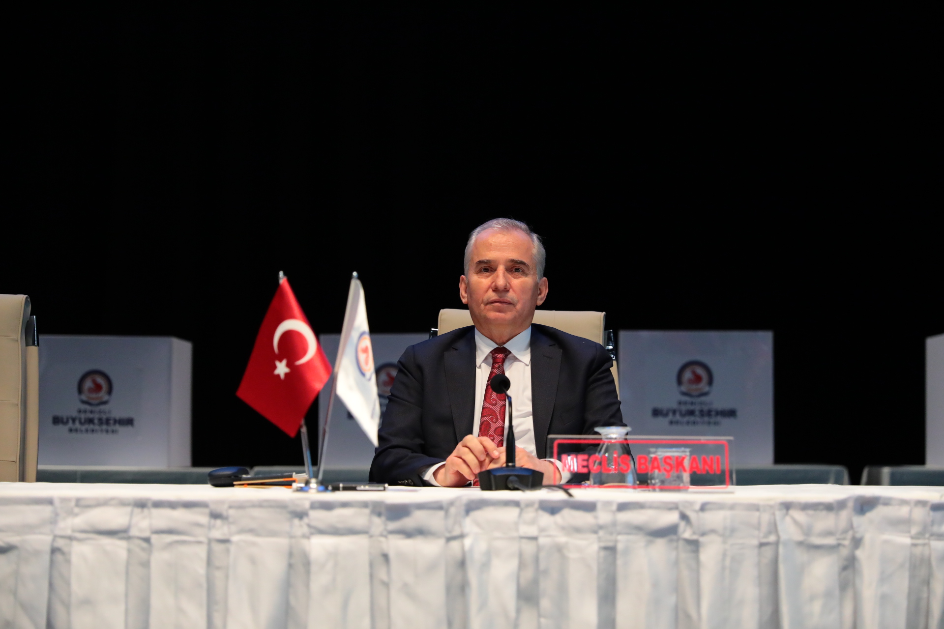 Büyükşehir 2021'in ilk Meclis toplantısını yaptı
