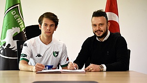 Denizlispor'da 3 genç profesyonel oldu