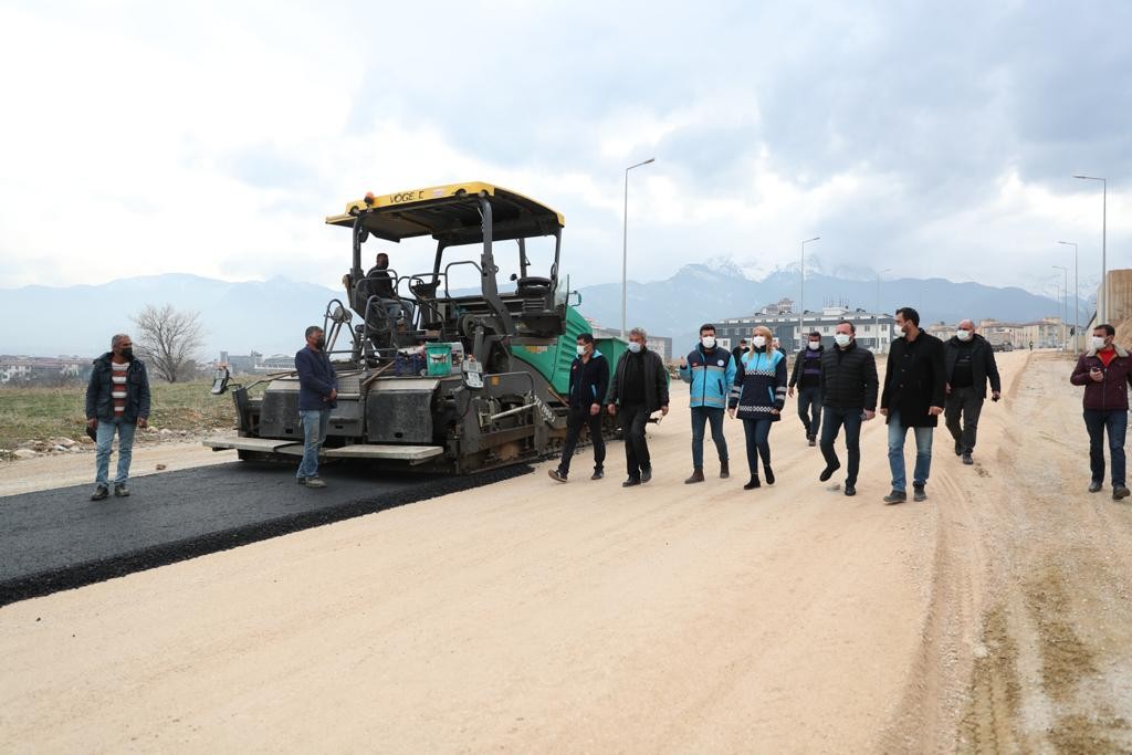 Merkezefendi Belediyesi kısıtlamalarda da üst yapı çalışmalarına aralıksız devam ediyor