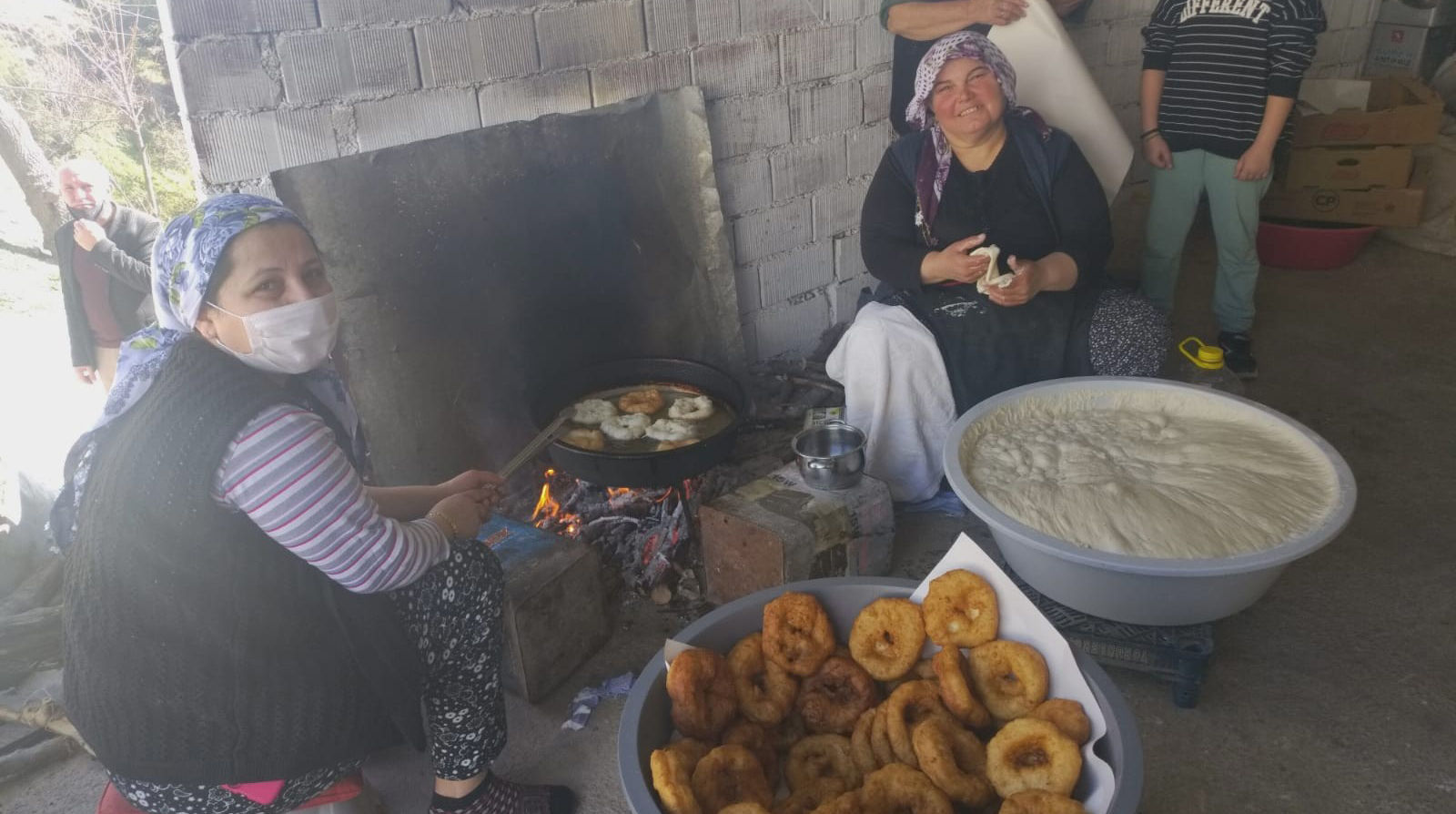 Asırlık el yapımı lokma geleneği yaşatılıyor