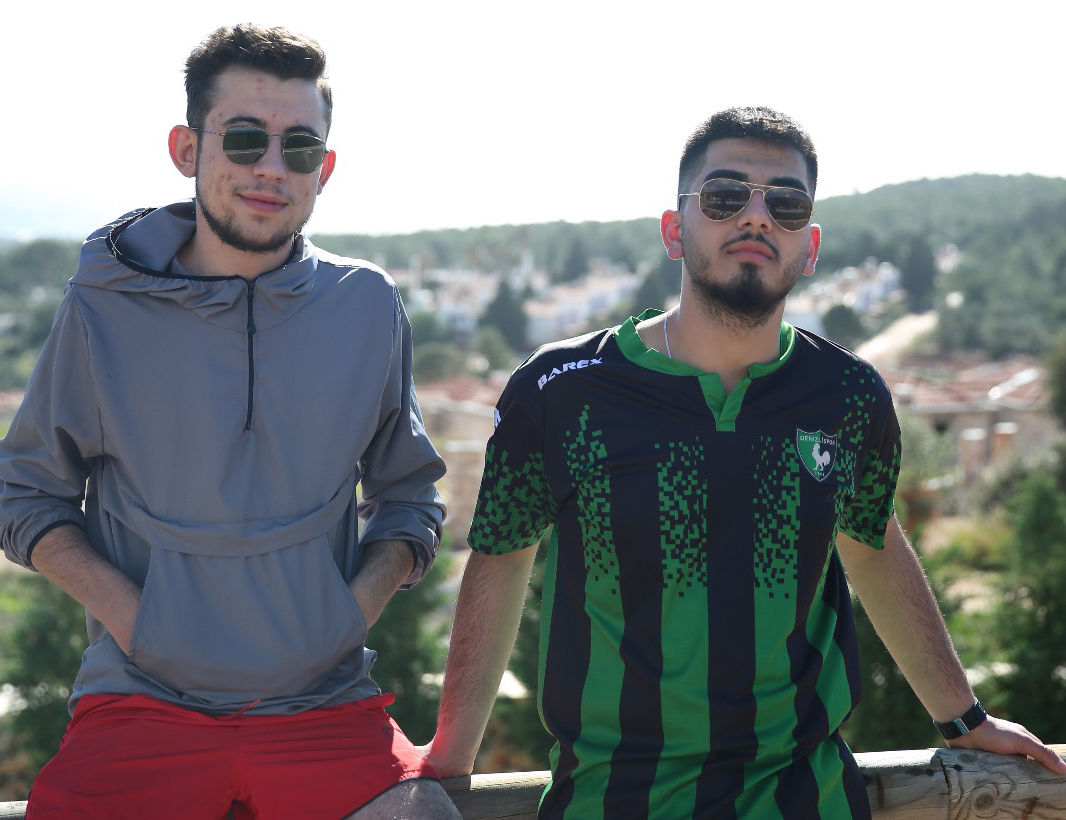 GENÇ RAPÇİDEN DENİZLİSPOR FORMALI KLİP