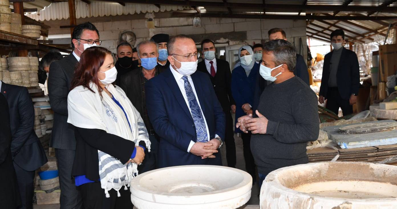 Vali Ali Fuat Atik Tavas İlçesini Ziyaret Etti
