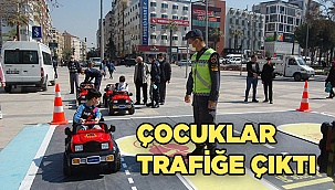 Jandarmadan çocuklara simülasyonlu trafik eğitimi