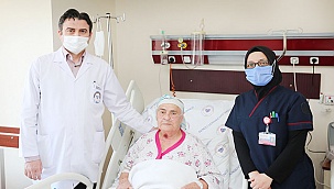 SES TELLERİ FELÇ OLAN HASTA BAŞARILI OPERASYON İLE SAĞLIĞINA KAVUŞTU