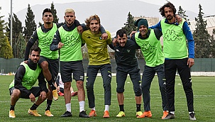 Deplasmandan dönen Denizlispor, Kasımpaşa maçına hazırlanıyor