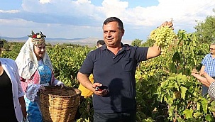 AKCAN; “EMEKÇİLER, ÜLKENİN EN BÜYÜK KAHRAMANLARIDIR”