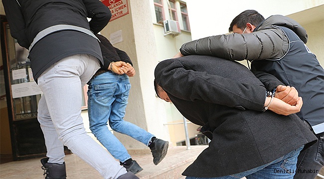 FETÖ’nün askeri ve emniyet mahrem yapılanmasına operasyon: 4 gözaltı
