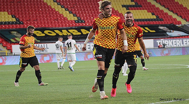 Galatasaray, Denizli'de kampa girdi