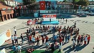 PAMUKKALE’DE 19 MAYIS BÜYÜK COŞKUYLA KUTLANDI