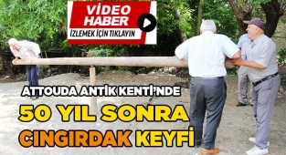 50 yıl sonra gıngırdak ile çocuklar gibi eğlendiler
