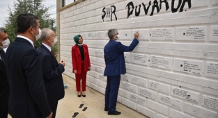 Genel Müdür Yılmaz, imam hatip okullarını inceledi