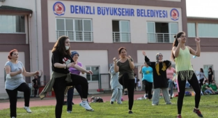 Kadınlara özel sabah akşam açık hava sporlar başladı  
