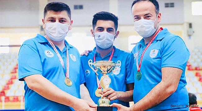 MASA TENİSİNDE PAMUKKALE BELEDİYESİ ŞAMPİYON OLDU