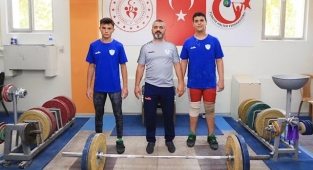 PAMUKKALELİ HALTERCİLER TÜRKİYE ŞAMPİYONASI’NA HAZIR