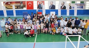 Satrançın şampiyonları ödüllendirildi