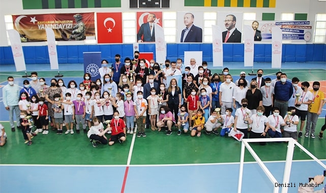 Satrançın şampiyonları ödüllendirildi