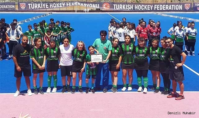 Eziler başarıya doymuyor