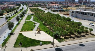 Yeni parklarıyla Merkezefendi güzelleşiyor