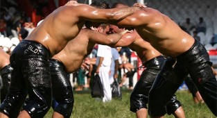 500 PEHLİVANDAN DENİZLİ’YE ÇIKARMA