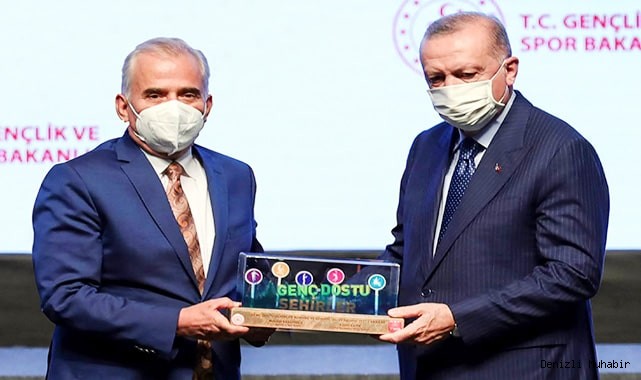 Büyükşehir'e "Genç Dostu Şehir" ödülü