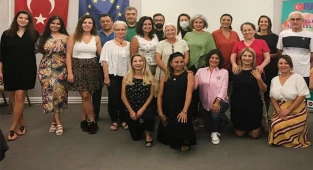 ‘Çocuklar için El Ele’ projesi Denizli’de  başladı