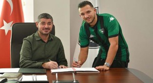 Denizlispor, Brahim Darri’yi de  renklerine bağladı