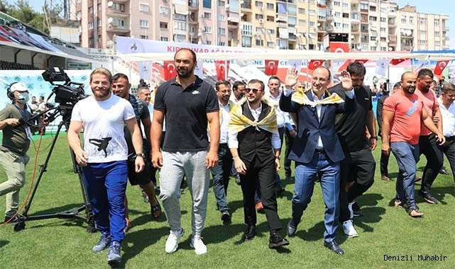 ERMEYDANLARININ SARI FIRTINASI PAMUKKALE’DE GÜREŞECEK