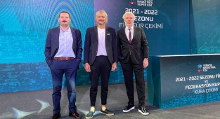 İKİ ŞAMPİYON LİGİN İLK MAÇINDA KAPIŞACAK