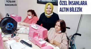 Özel insanlara altın bilezik