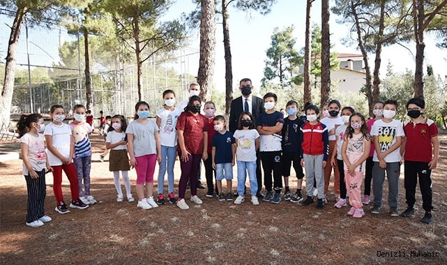 1,5 yıl sonra öğrencilerine kavuşan okullarda heyecan devam ediyor