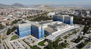 4,5 yılda sınırları aştı, 6 milyon 860 bin hastaya hizmet verdi