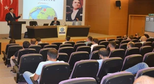 DENİB ‘E-İhracat’ bilgilendirme toplantısına ev sahipliği yaptı