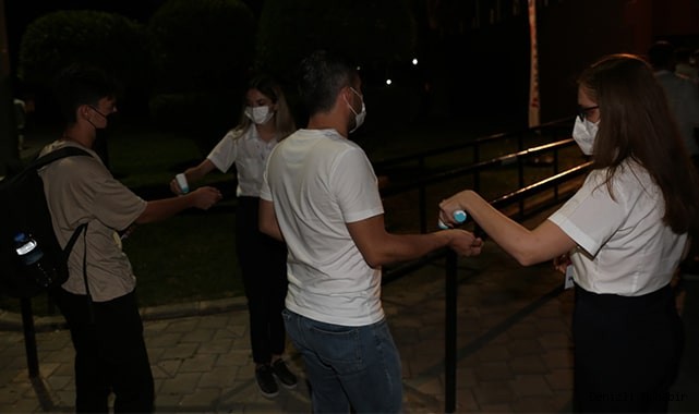 Özel Denizli Cerrahi Hastanesi'nden Tan Taşçı konserine sağlık desteği