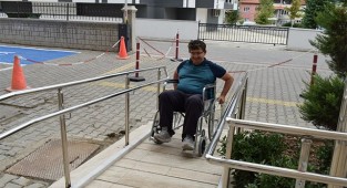 Aile ve Sosyal Hizmetler İl Müdürlüğü binasına ‘Erişilebilirlik’ belgesi