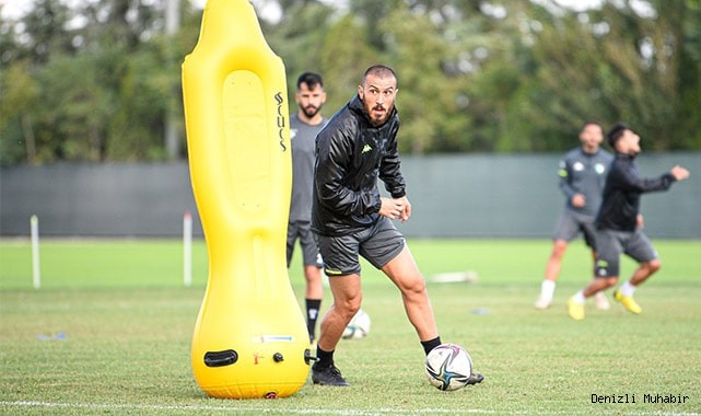 Altaş Denizlispor, Balıkesirspor maçı hazırlıklarını tamamladı.