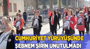 Cumhuriyet yürüyüşünde Şebnem Şirin unutulmadı