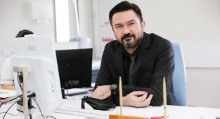 Her el titremesi Parkinson  anlamına gelmiyor