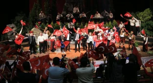 İŞGALDEN CUMHURİYET’E GİDEN YOLU CANLANDIRDI