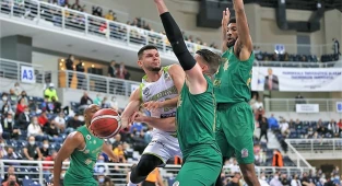 Merkezefendi Belediyesi Denizli Basket’e nazar değdi