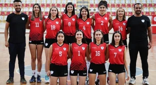 PAMUKKALE BELEDİYESPOR VOLEYBOL TAKIMI SEZONU AÇIYOR