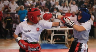 PAMUKKALE KİCK BOKS ŞAMPİYONASINDA HEYECAN BAŞLADI