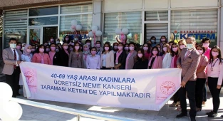 Sağlıkçı kadınlar meme kanserinde farkındalık oluşturdu