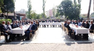 Sarayköy'de muhtarlar günü kutlandı